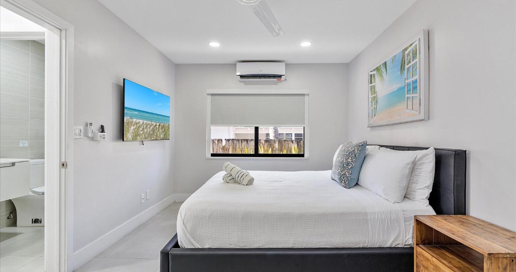 Walnut By The Sea Apartment Hollywood Room photo